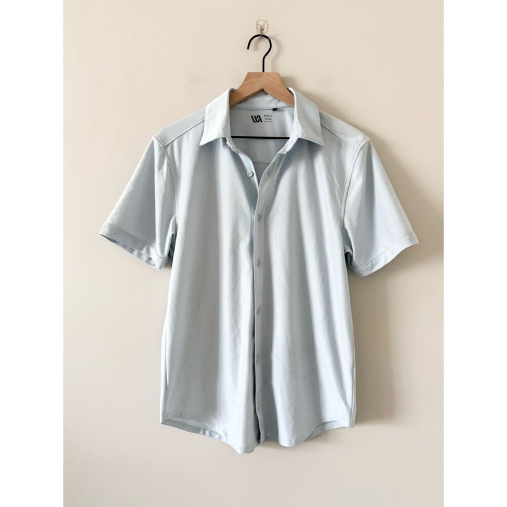 Dick's Sporting Goods Performance Light Blue Short-Sleeve Button Up Size S